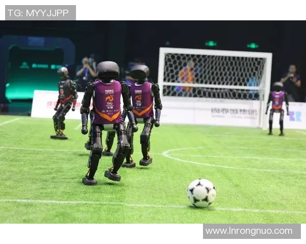 重庆足球队与广州足球队赛后复盘分析及配合策略探讨